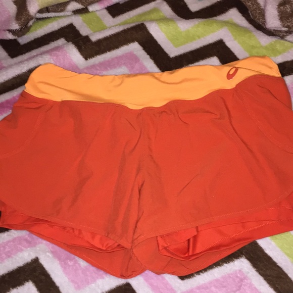 Shorts - Picture 1 of 4